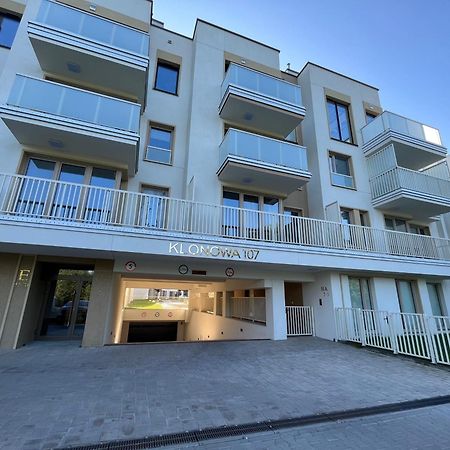 Apartament Nova Klonova Porto 凯尔采 外观 照片